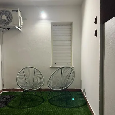 Libeccio House Apartament *